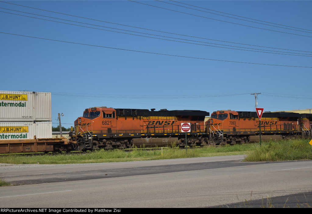 BNSF 7093 6821